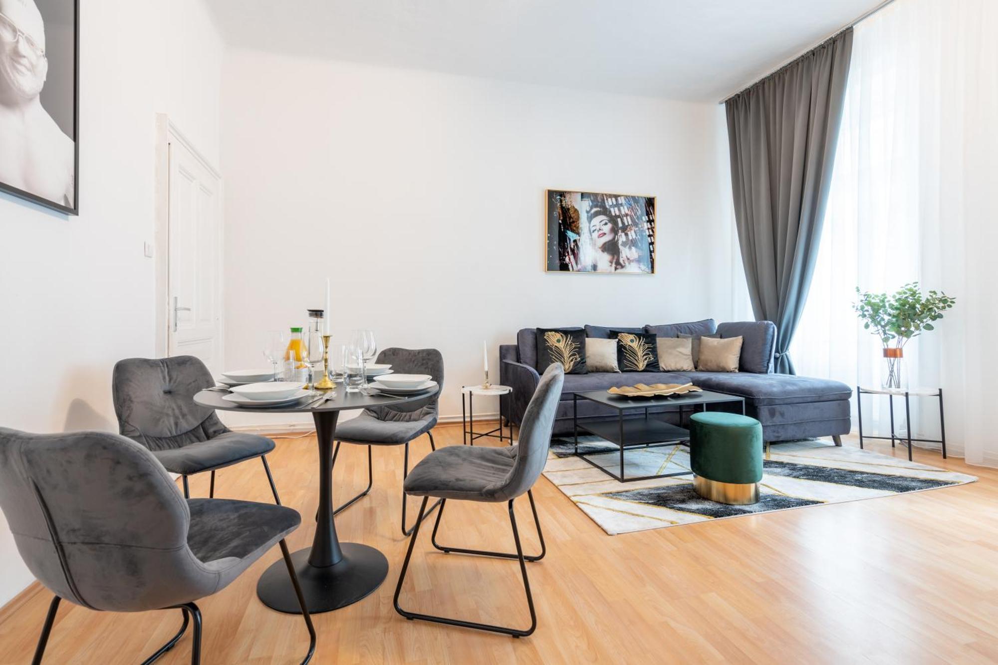 וינה Ferris Wheel By Christiano Apartments מראה חיצוני תמונה